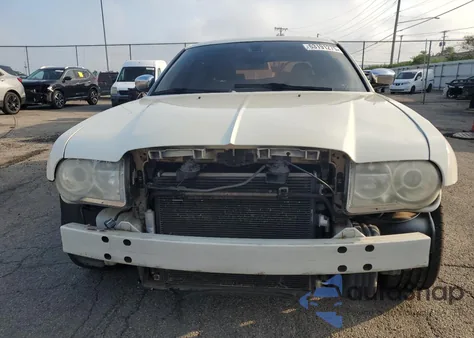 2008 Chrysler 300C из США, поврежденный, VIN 2C3KA63H38H120204